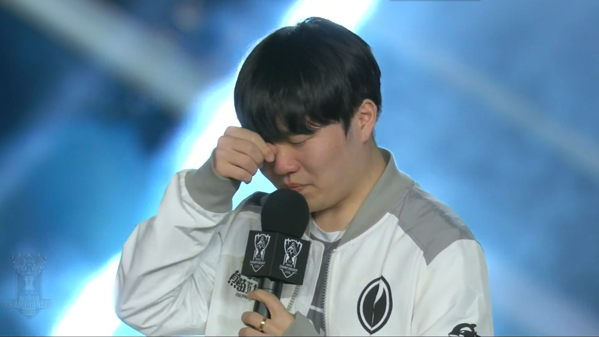 LPL 明天的首发阵容： Assum 对阵 Photic ， Angel 对阵 ZIKA 在 SOLO 比赛中