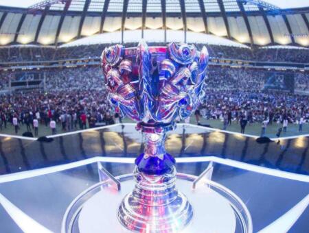 25秋第九周最佳阵容：武汉eStar全员上榜，花海获最佳选手